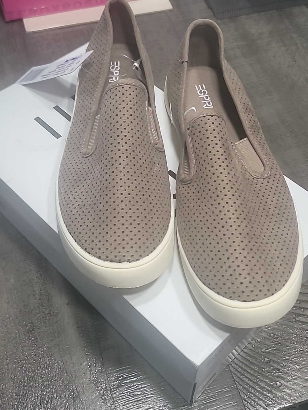 Esprit Taupe Perforated Slip-On Easty On The Go Sneakers Flats Size 7 Women NIB - Picture 2 of 5